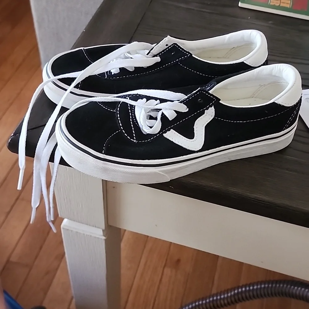 Black van sneakers women size 5 - Picture 2 of 2